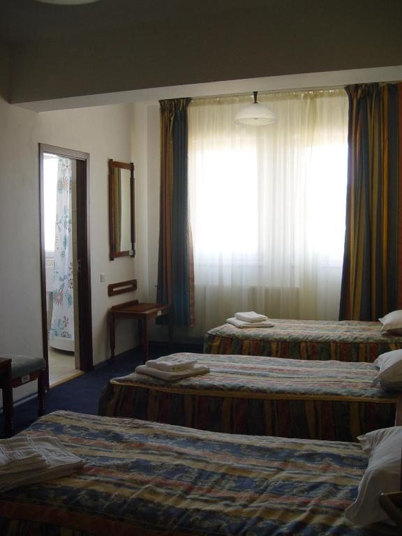 Hotel Astra Brasov Room photo